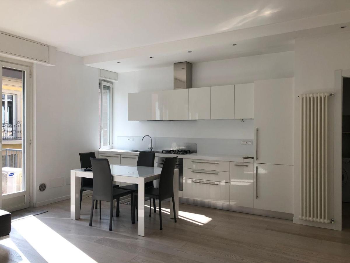 Bright & Spacious Apartment Near Navigli - Ponti Milano Eksteriør billede