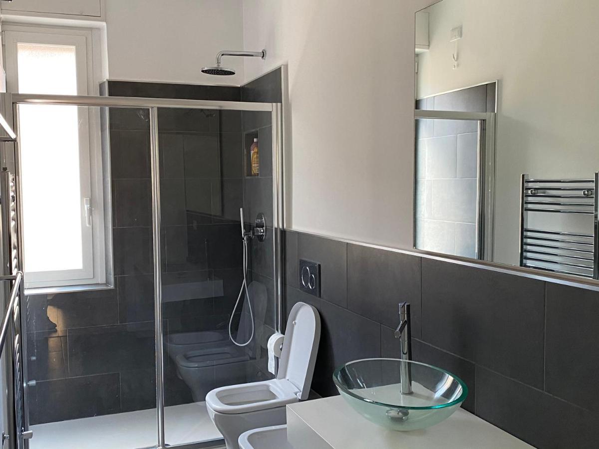 Bright & Spacious Apartment Near Navigli - Ponti Milano Eksteriør billede